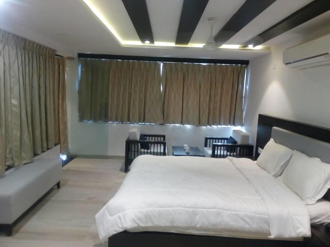 The Meera Hotel Derol 外观 照片